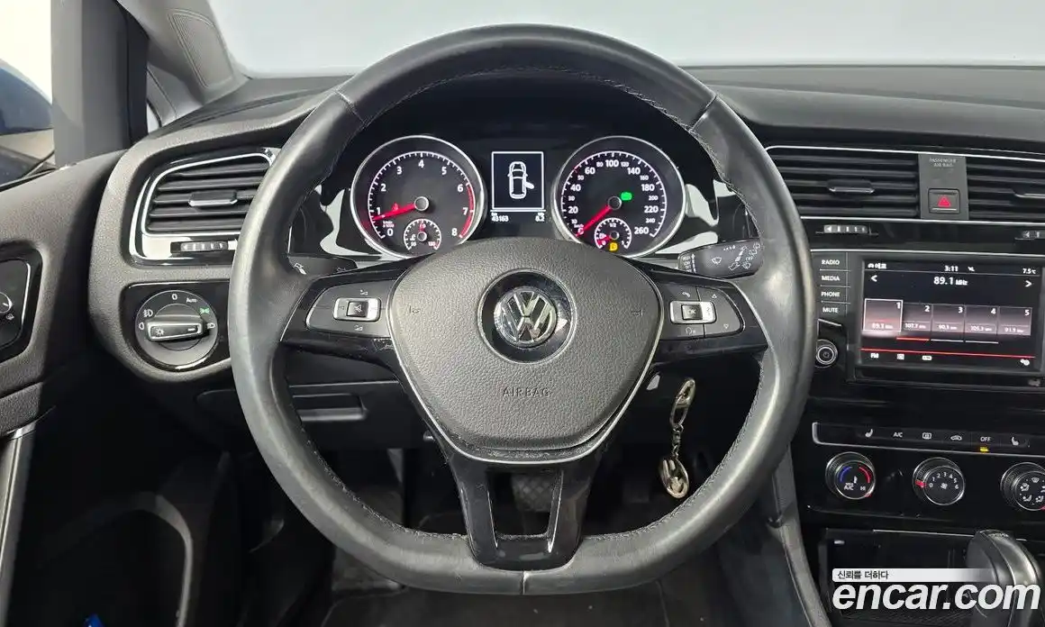 Volkswagen Golf 2016 1.4 Автомат в Москве № 431911, фото 13