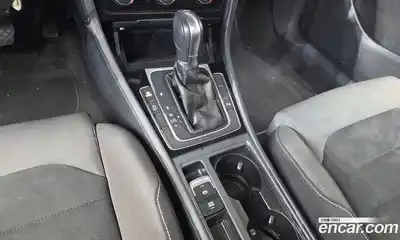 Volkswagen Golf 2016 1.4 Автомат в Москве № 431911, миниатюра 9