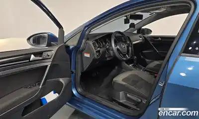 Volkswagen Golf 2016 1.4 Автомат в Москве № 431911, миниатюра 10