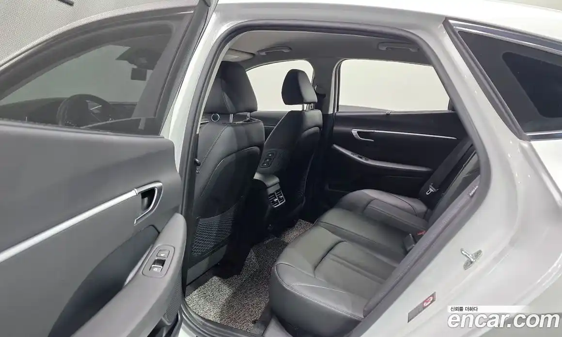 Hyundai Sonata 2021 2.0 Автомат в Москве № 43511, фото 12