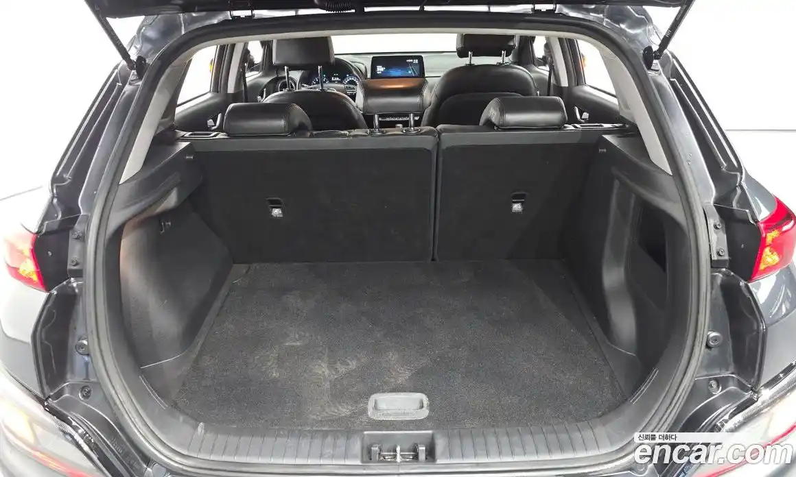 Hyundai Kona 2021 1.6 Автомат в Москве № 44313, фото 20