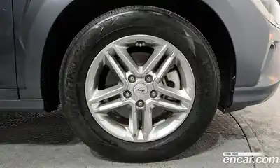 Hyundai Kona 2021 1.6 Автомат в Москве № 44313, миниатюра 5