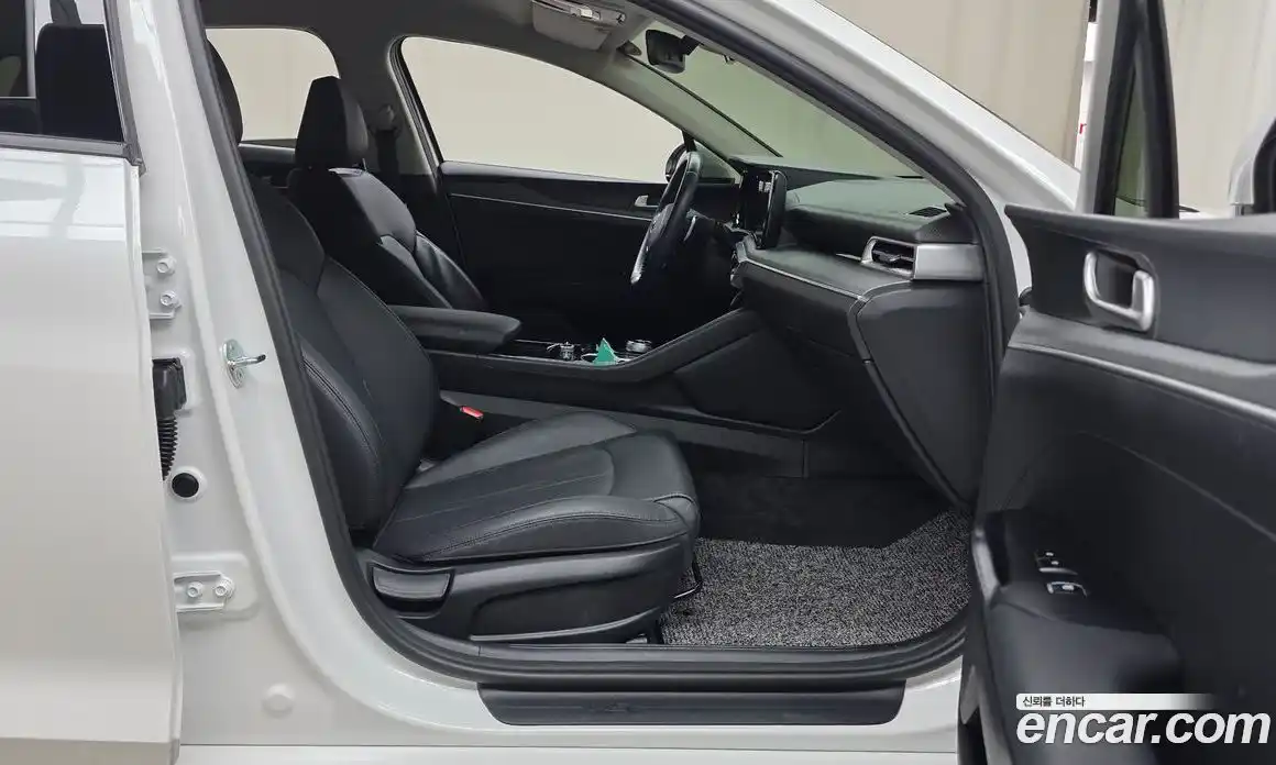 Kia K5 2023 1.6 Автомат в Москве № 451397, фото 11