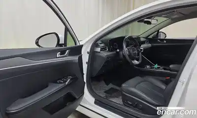 Kia K5 2023 1.6 Автомат в Москве № 451397, миниатюра 10