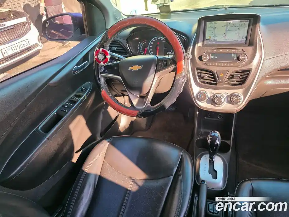 Chevrolet Spark 2016 1.0 Автомат в Москве № 452573, фото 12