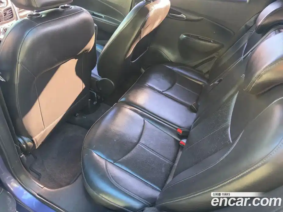 Chevrolet Spark 2016 1.0 Автомат в Москве № 452573, фото 10