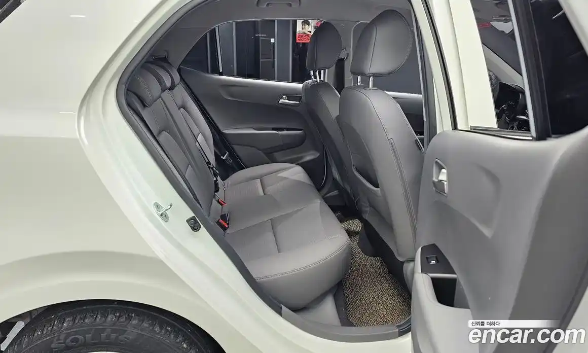 Kia Morning 2021 1.0 Автомат в Москве № 460420, фото 11