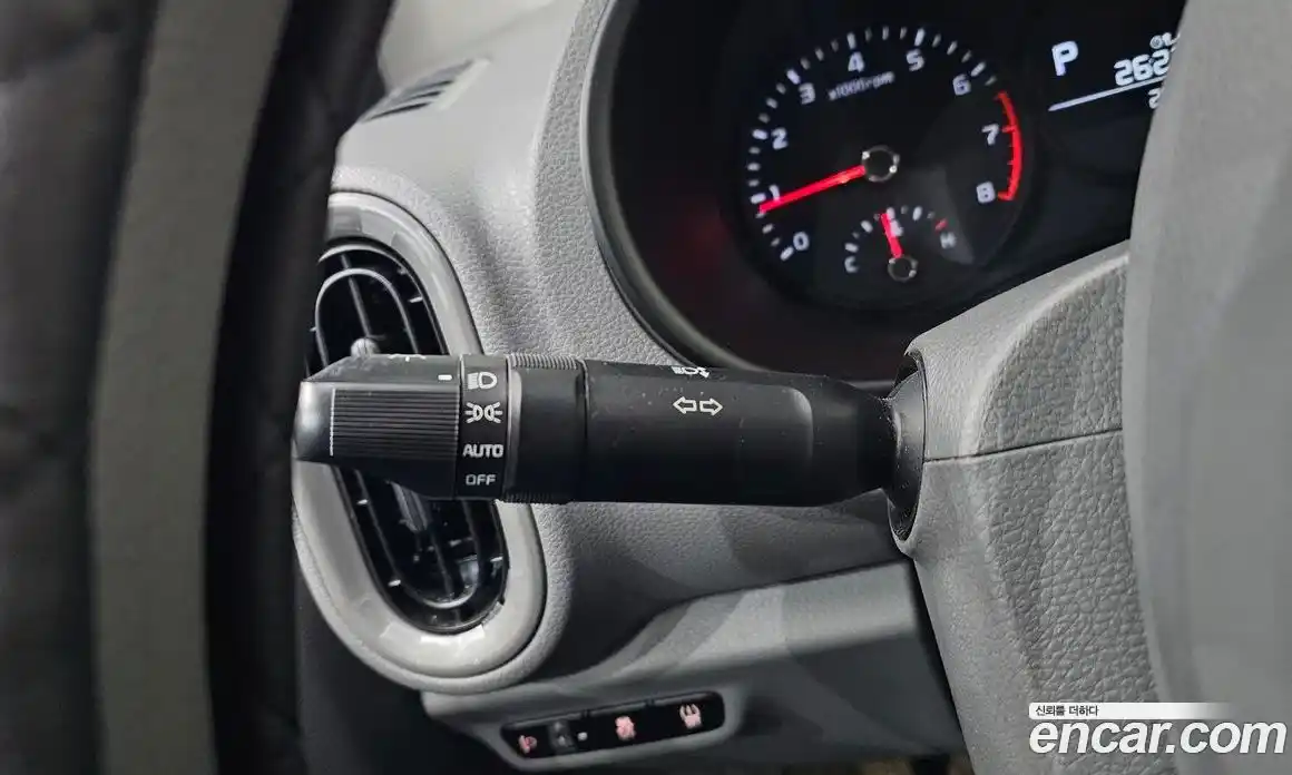 Kia Morning 2021 1.0 Автомат в Москве № 460420, фото 17