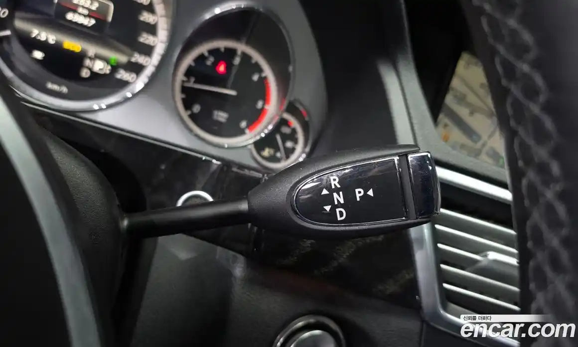 Mercedes-Benz E-Class 2013 2.1 Автомат в Москве № 467057, фото 9