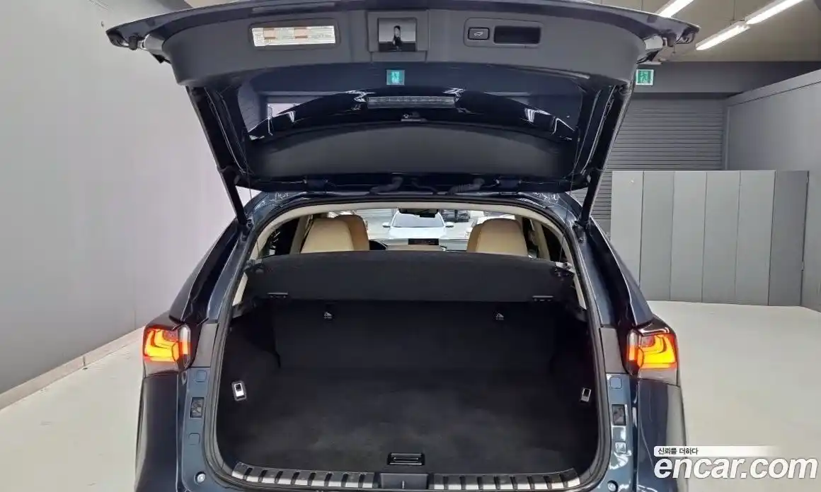 Lexus NX 2015 2.5 Автомат в Москве № 467111, фото 18