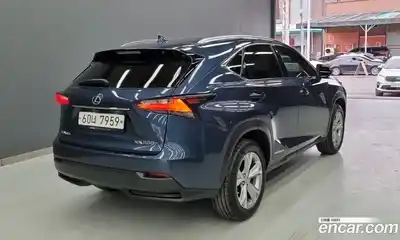 Lexus NX 2015 2.5 Автомат в Москве № 467111, миниатюра 2