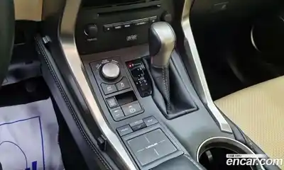 Lexus NX 2015 2.5 Автомат в Москве № 467111, миниатюра 9