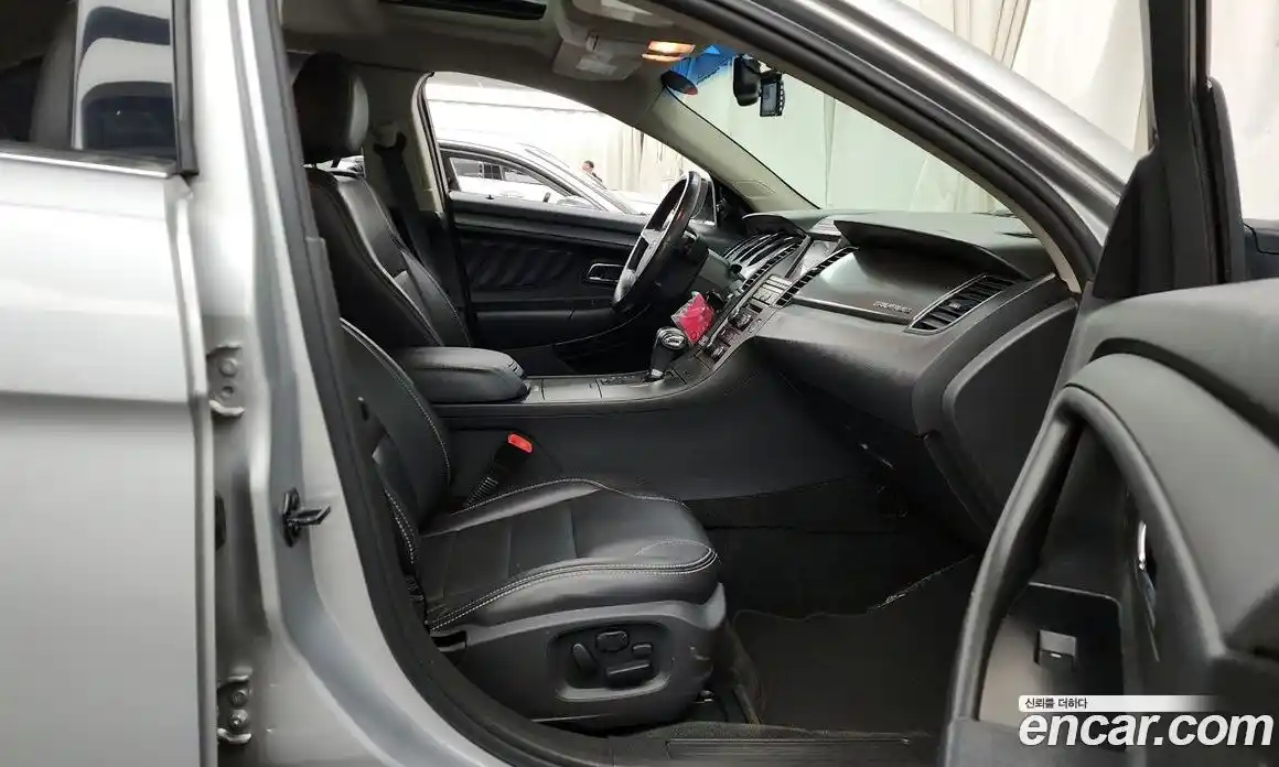 Ford Taurus 2011 3.5 Автомат в Москве № 473564, фото 11