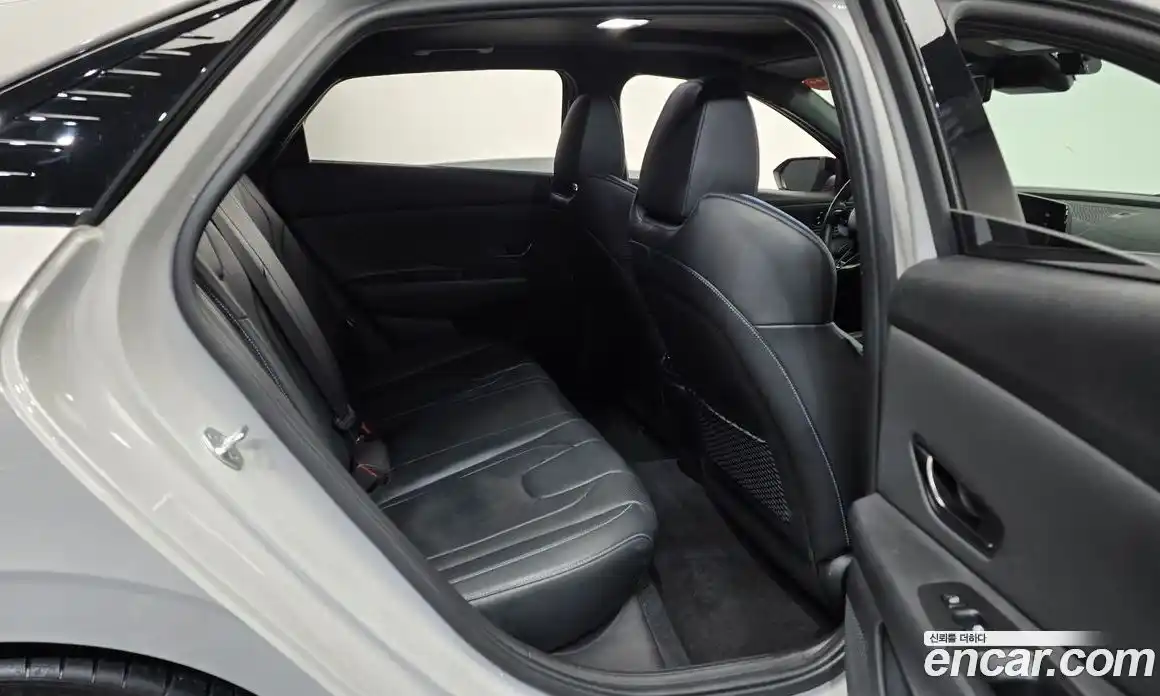 Hyundai Avante 2022 2.0 Автомат в Москве № 47500, фото 11