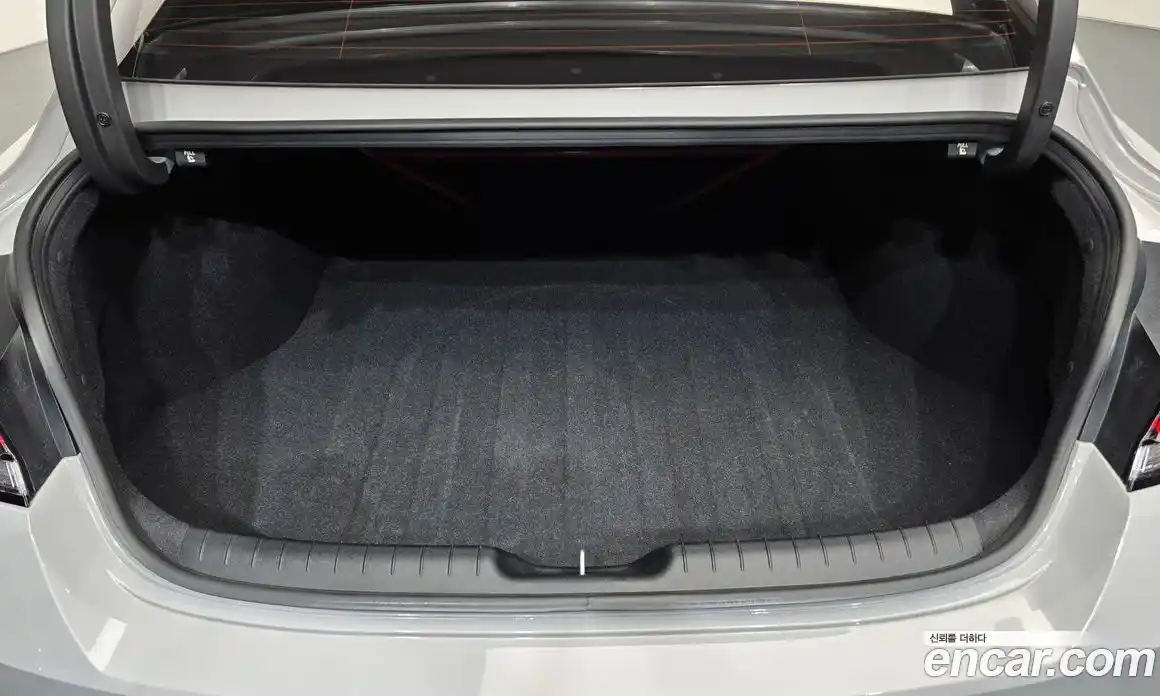 Hyundai Avante 2022 2.0 Автомат в Москве № 47500, фото 19