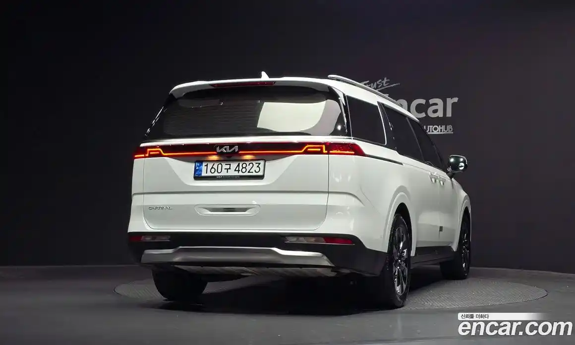 Kia Canival 2023 2.2 Автомат в Москве № 51167, фото 5