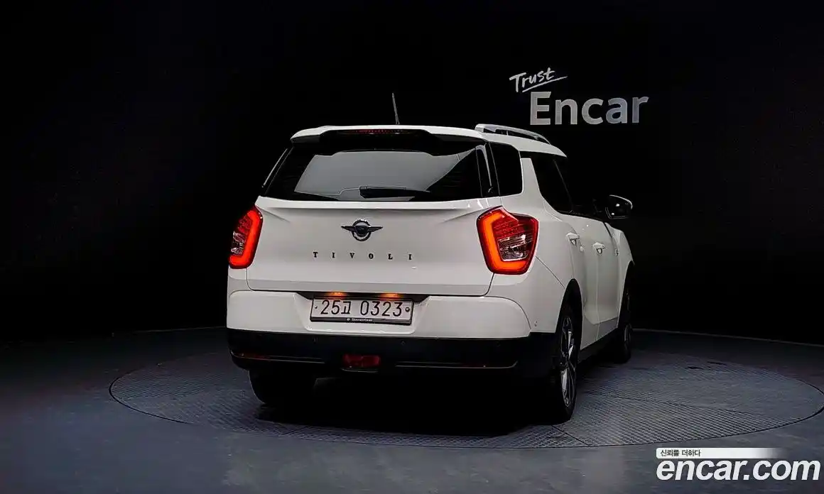 SsangYong TIBOLI 2016 1.6 Автомат в Москве № 758, фото 1