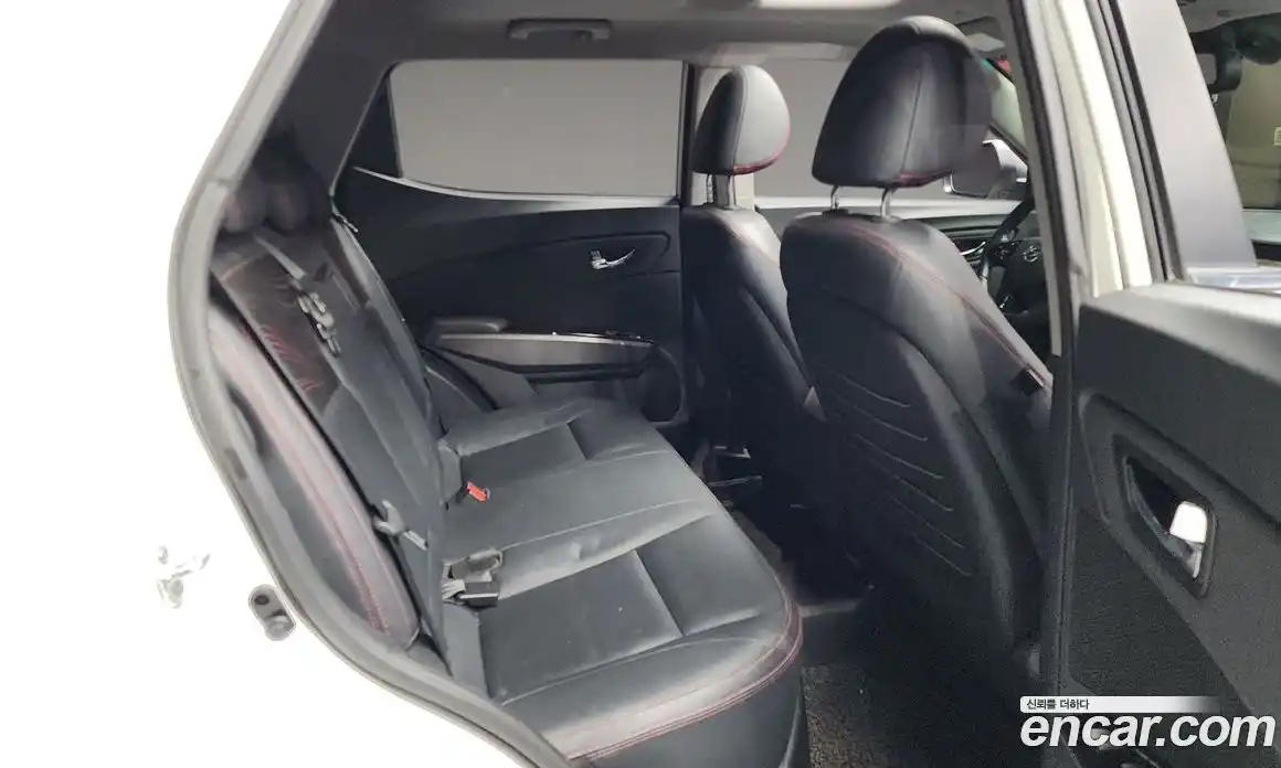 SsangYong TIBOLI 2016 1.6 Автомат в Москве № 758, фото 12