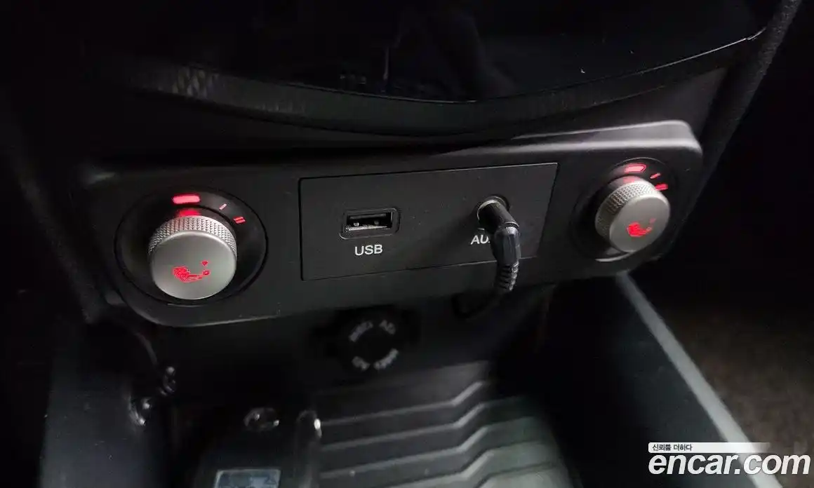 SsangYong TIBOLI 2016 1.6 Автомат в Москве № 758, фото 3