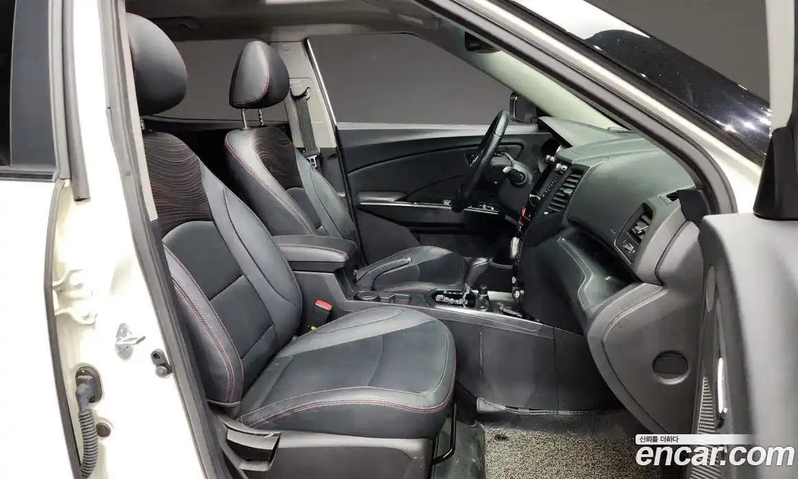 SsangYong TIBOLI 2016 1.6 Автомат в Москве № 758, фото 10