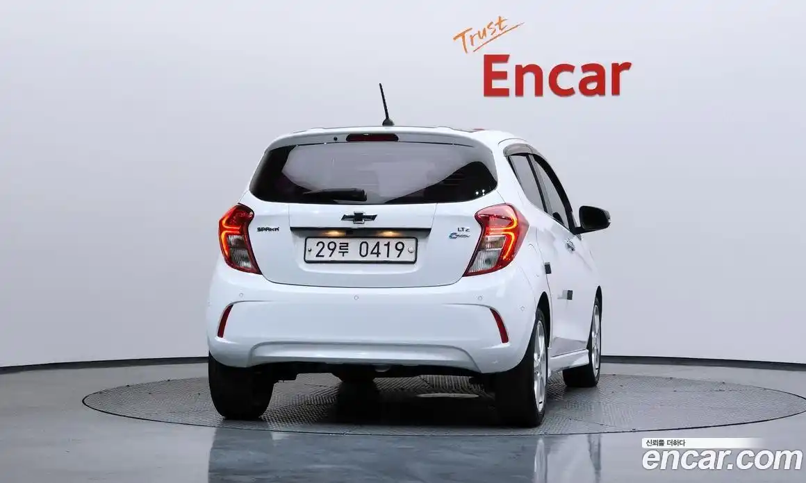 Chevrolet Spark 2016 1.0 Автомат в Москве № 85936, фото 4