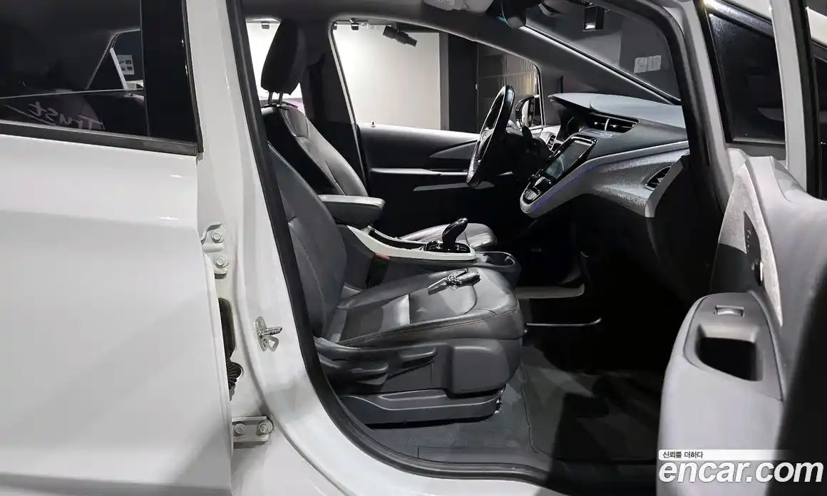 Chevrolet Bolt EV 2019 0.2 Автомат в Москве № 86178, фото 11