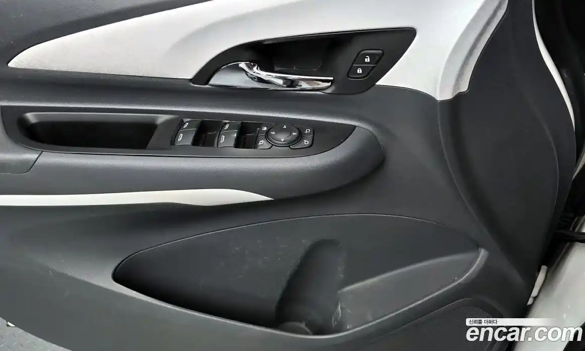 Chevrolet Bolt EV 2019 0.2 Автомат в Москве № 86178, фото 17