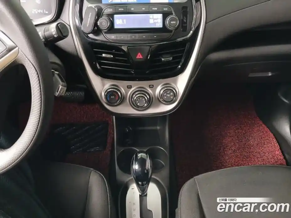 Chevrolet Spark 2017 1.0 Автомат в Москве № 87184, фото 16