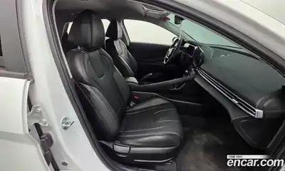 Hyundai Avante 2024 1.6 Автомат в Москве № 9464, миниатюра 2