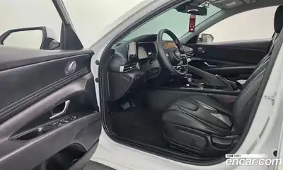 Hyundai Avante 2024 1.6 Автомат в Москве № 9464, миниатюра 3