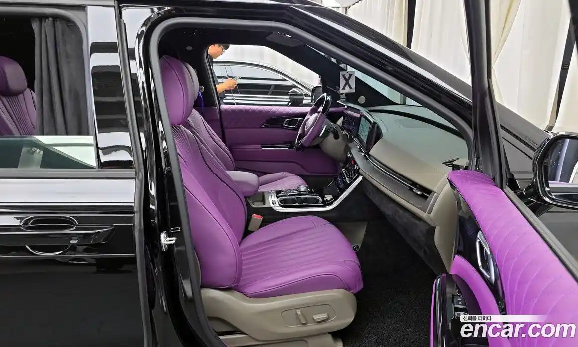 Kia Canival 2023 2.2 Автомат в Москве № 121009, фото 4