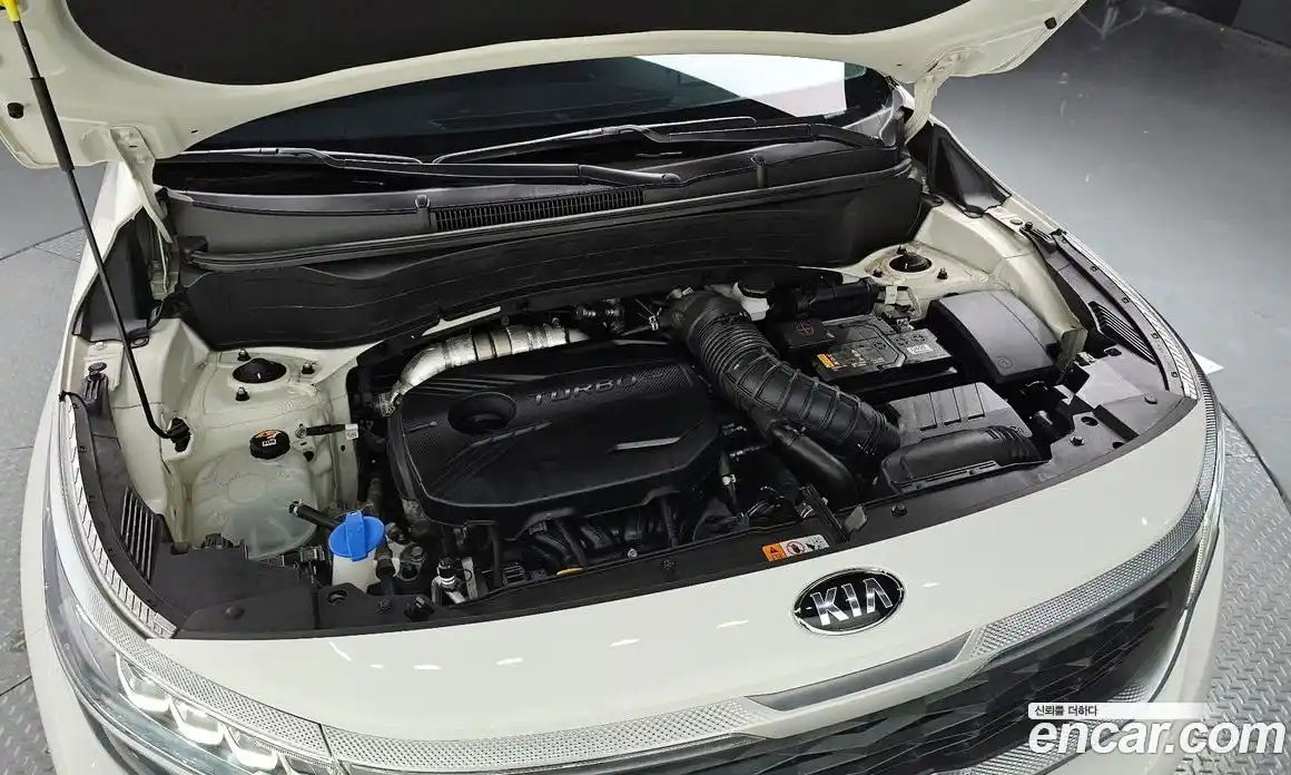 Kia Seltos 2020 1.6 Автомат в Москве № 121057, фото 13