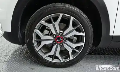 Kia Seltos 2020 1.6 Автомат в Москве № 121057, миниатюра 2