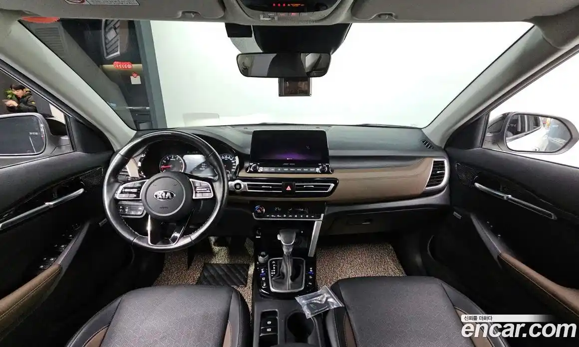 Kia Seltos 2020 1.6 Автомат в Москве № 121057, фото 6