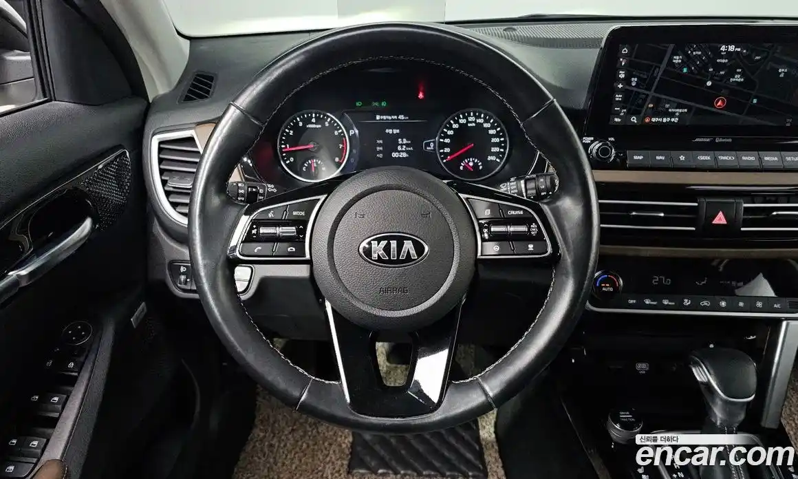 Kia Seltos 2020 1.6 Автомат в Москве № 121057, фото 8