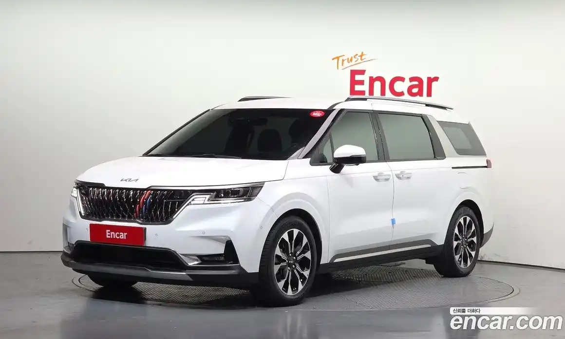 Kia Canival 2023 3.5 Автомат в Москве № 121435, фото 12