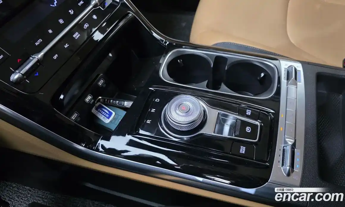 Kia Canival 2023 3.5 Автомат в Москве № 121435, фото 13