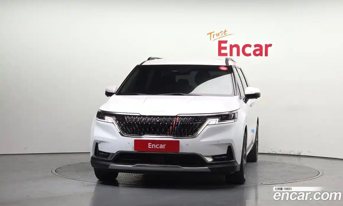 Kia Canival 2023 3.5 Автомат в Москве № 121435, фото 17