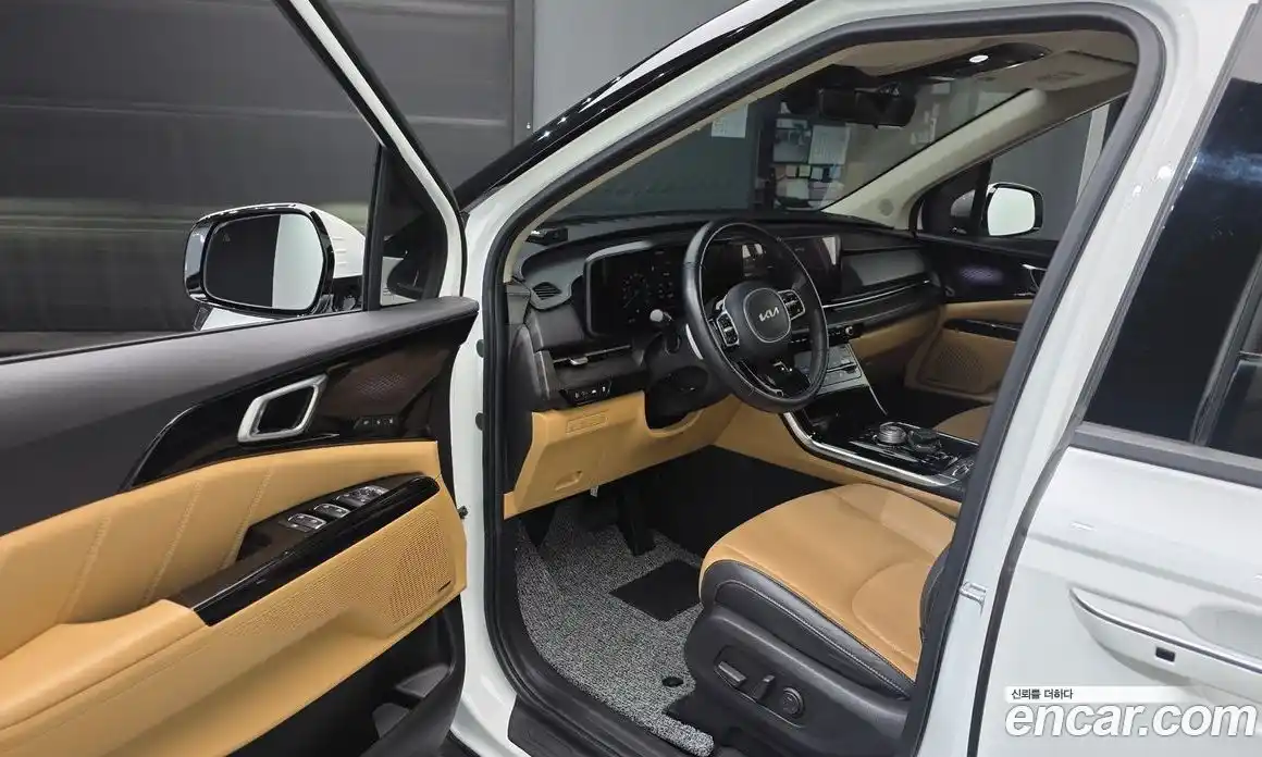 Kia Canival 2023 3.5 Автомат в Москве № 121435, фото 19