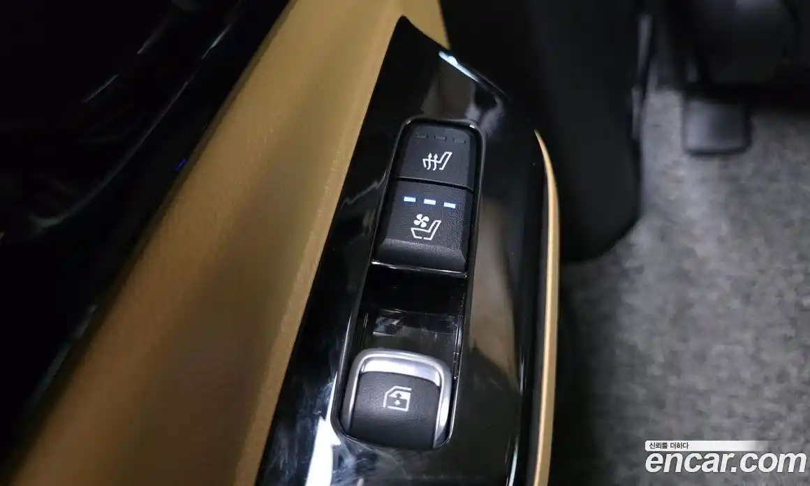 Kia Canival 2023 3.5 Автомат в Москве № 121435, фото 5