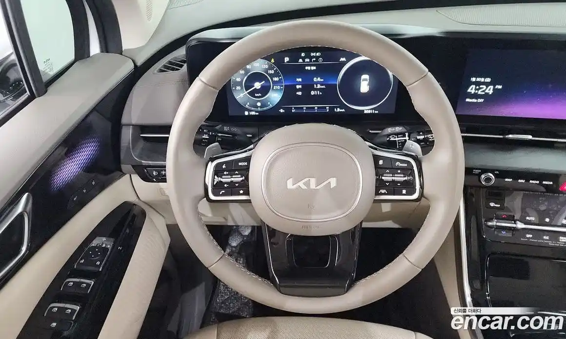 Kia Canival 2023 3.5 Автомат в Москве № 12240, фото 13