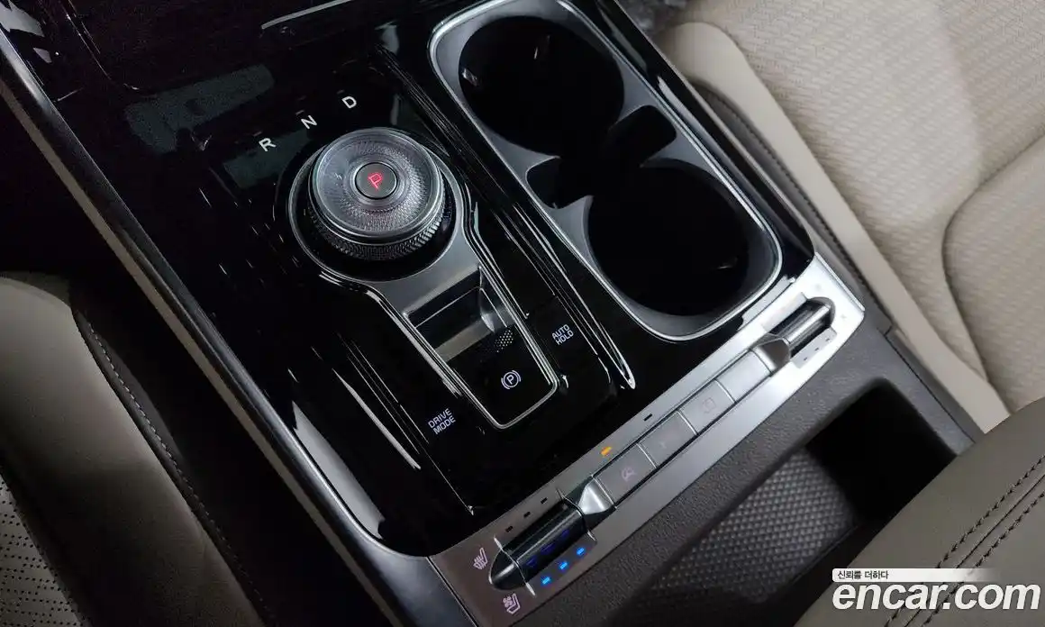 Kia Canival 2023 3.5 Автомат в Москве № 12240, фото 9