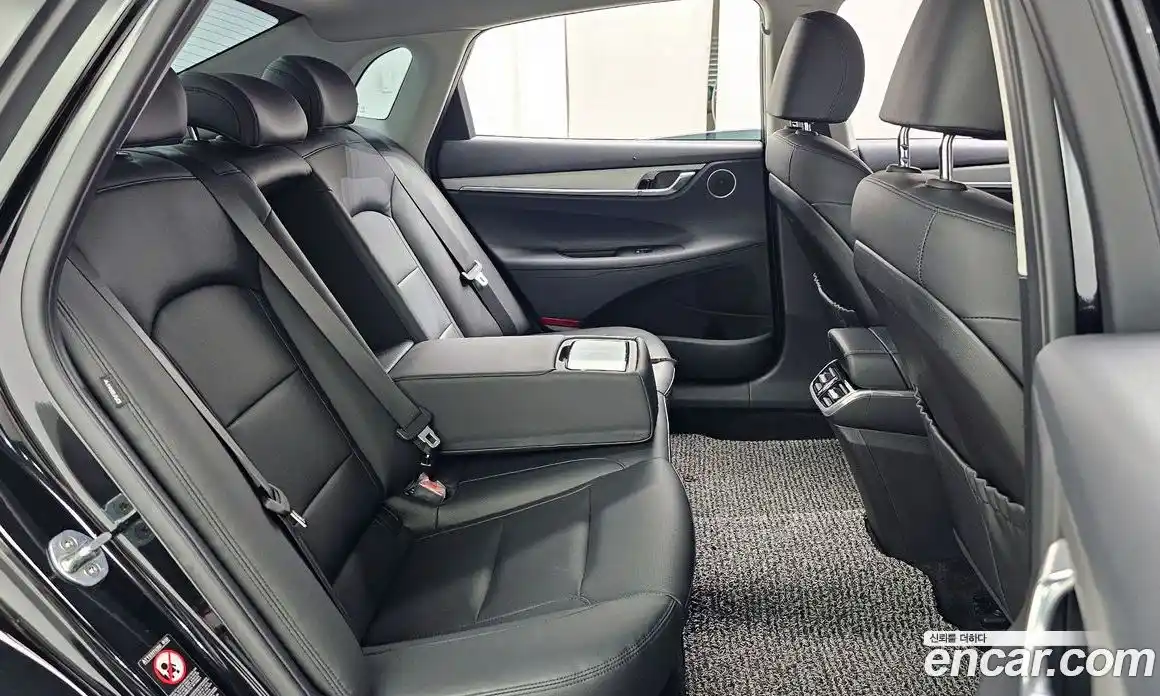 Hyundai Grandeur 2022 3.0 Автомат в Москве № 126242, фото 15