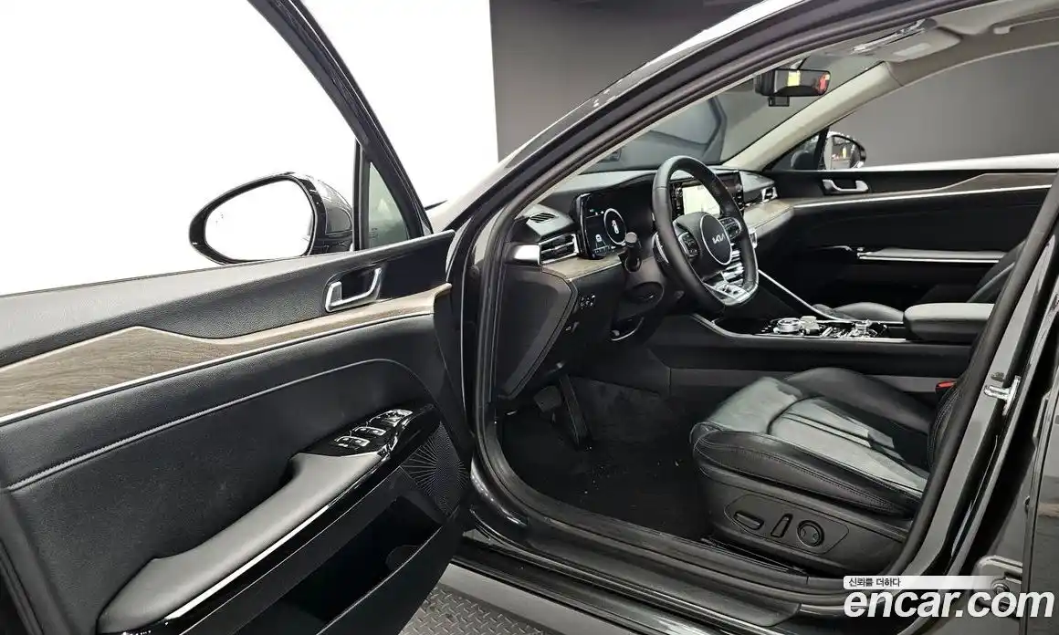 Kia K5 2023 1.6 Автомат в Москве № 128558, фото 14