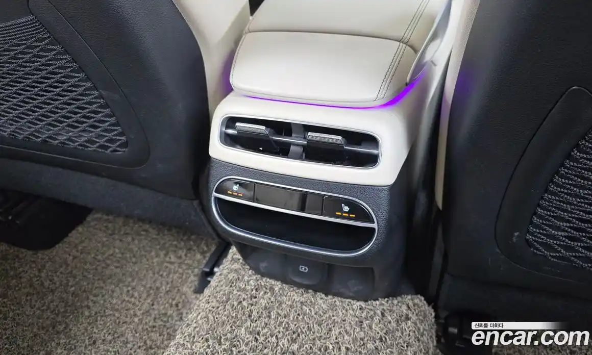 Genesis GV70 2021 2.2 Автомат в Москве № 129086, фото 17