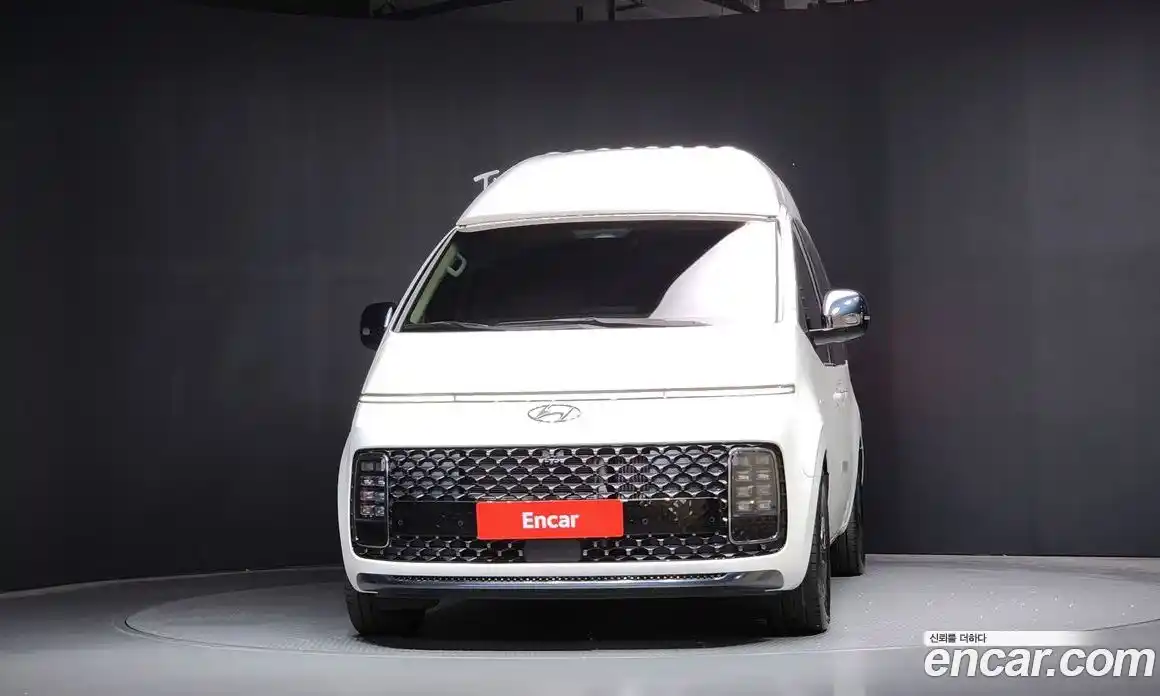 Hyundai Staria 2022 2.2 Автомат в Москве № 130035, фото 3