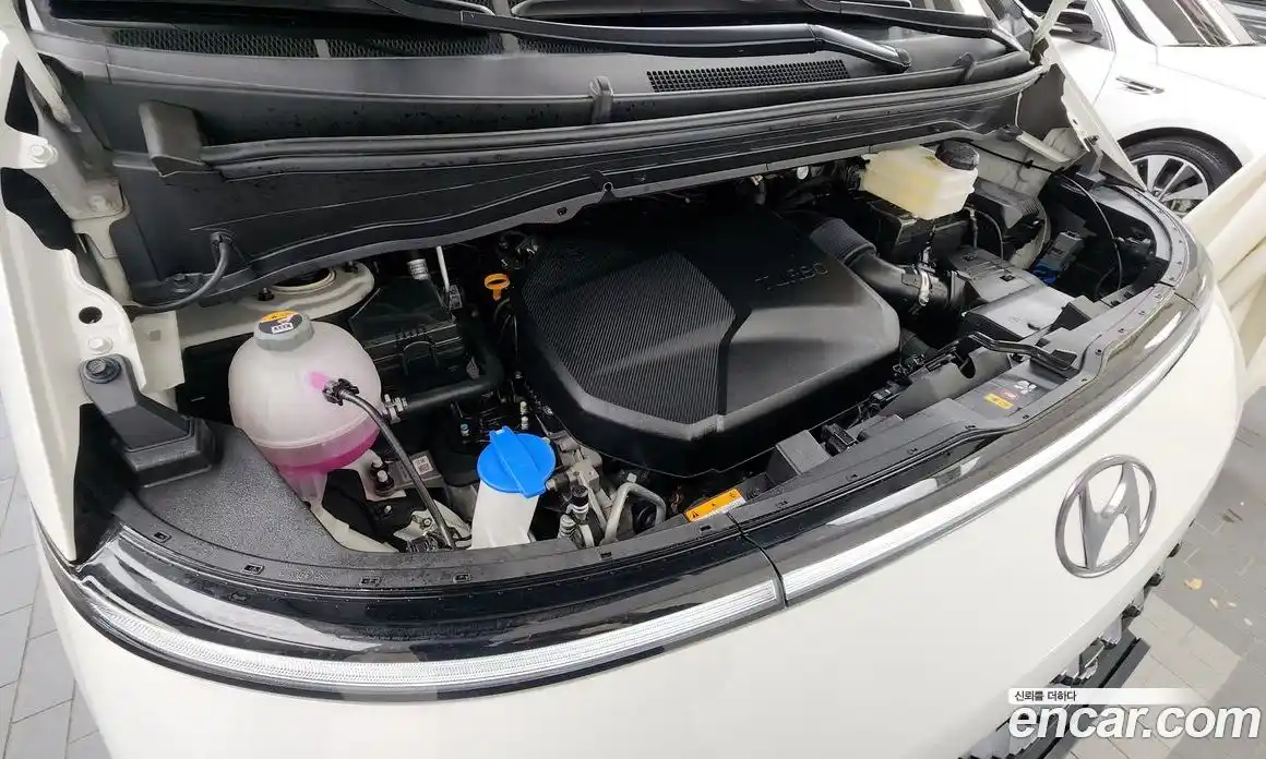 Hyundai Staria 2022 2.2 Автомат в Москве № 130035, фото 6