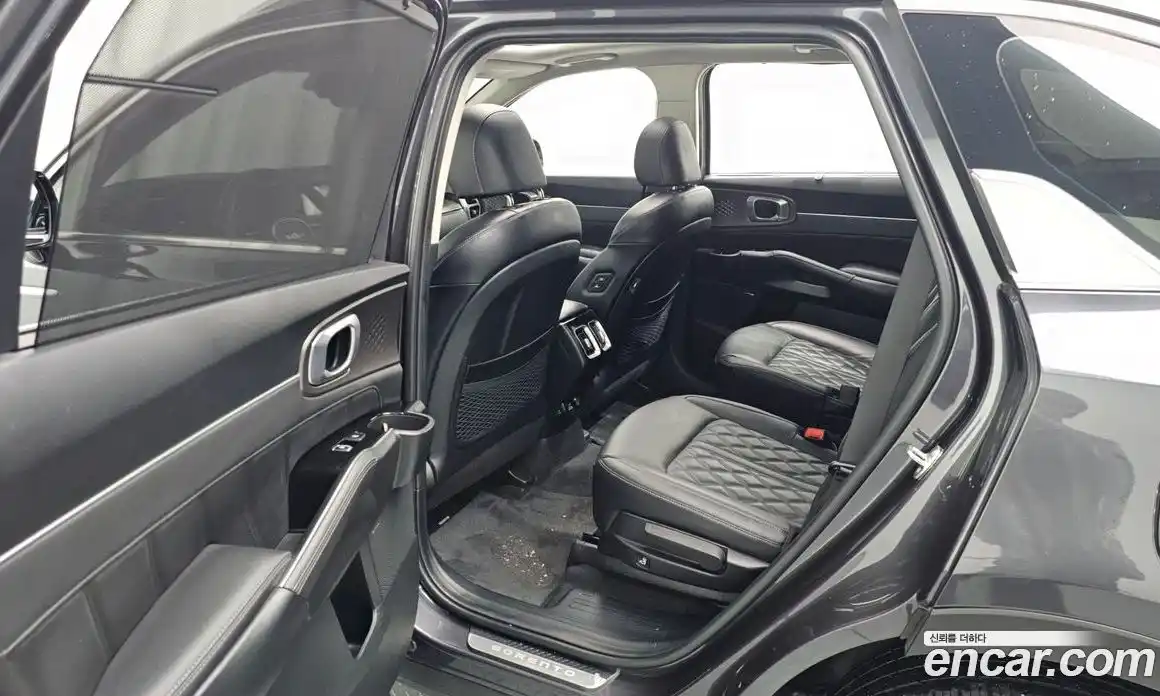 Kia Sorento 2023 2.2 Автомат в Москве № 133842, фото 13
