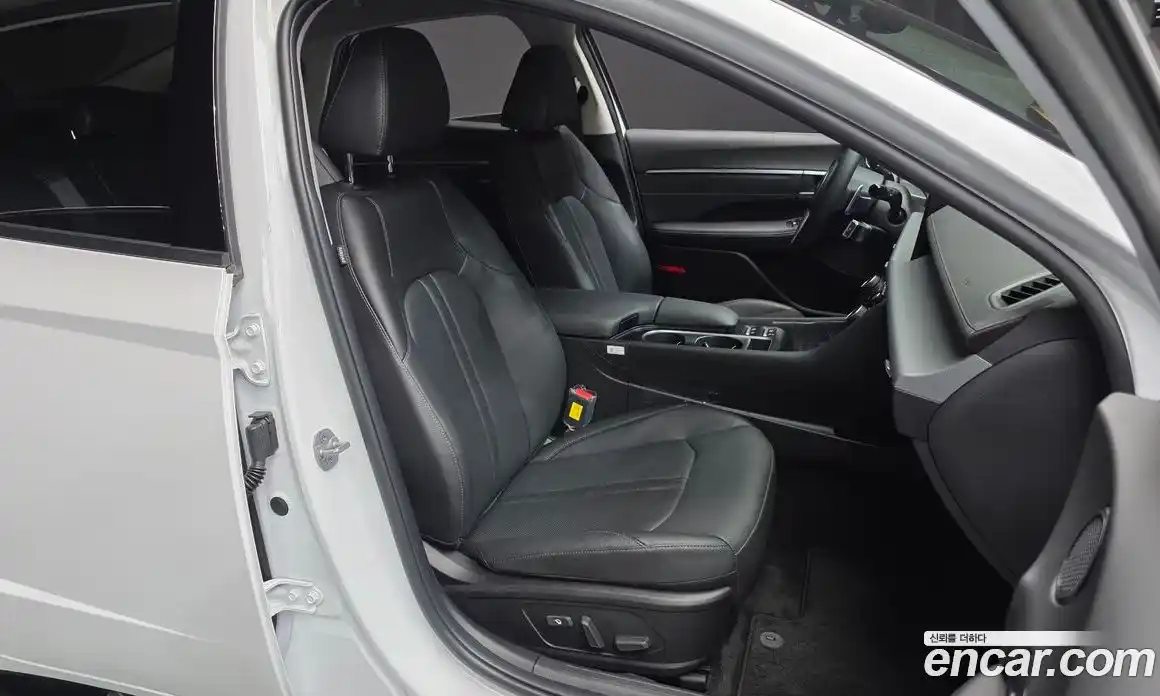 Hyundai Sonata 2025 1.6 Автомат в Москве № 134240, фото 3