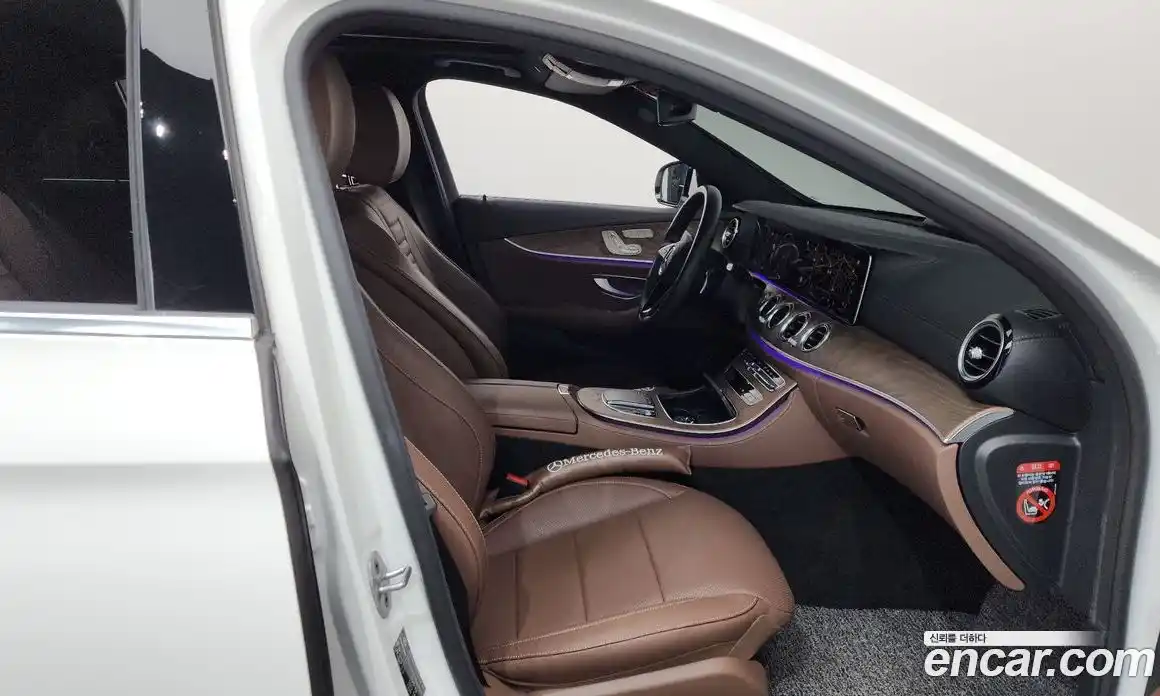 Mercedes-Benz E-Class 2022 2.0 Автомат в Москве № 142296, фото 7